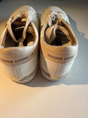 Golden Goose White Leather Low-Top Sneakers with Black Heel Logo